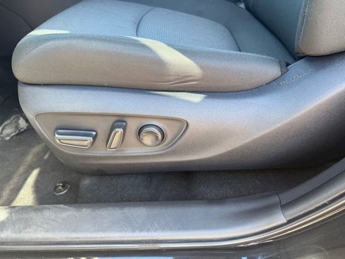 Used 2025 Toyota RAV4 XLE image 15