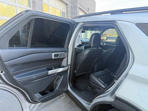 Used 2024 Ford Explorer XLT w/ Equipment Group 202A AWD/4WD image 30