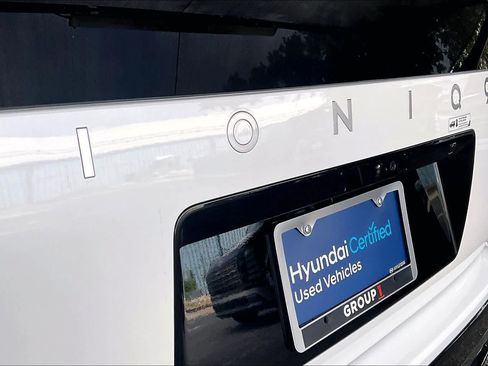 Certified 2026 Hyundai Ioniq 9 Calligraphy w/ Tow & Go Package AWD/4WD image 9