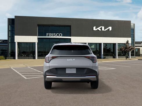New 2026 Kia Sportage S image 5