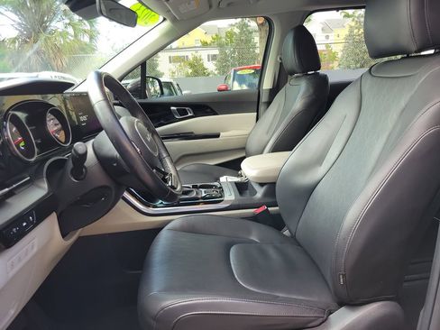 Certified 2023 Kia Carnival EX w/ Paint Protection Package FWD image 14