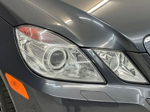 Used 2011 Mercedes-Benz E 550 Sedan w/ Premium 2 Pkg image 11