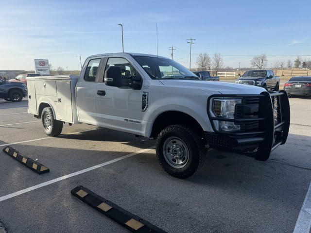 Used 2018 Ford F250 XL w/ Power Equipment Group AWD/4WD image 3