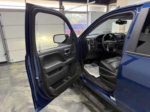 Used 2017 GMC Sierra 1500 SLT AWD/4WD image 8