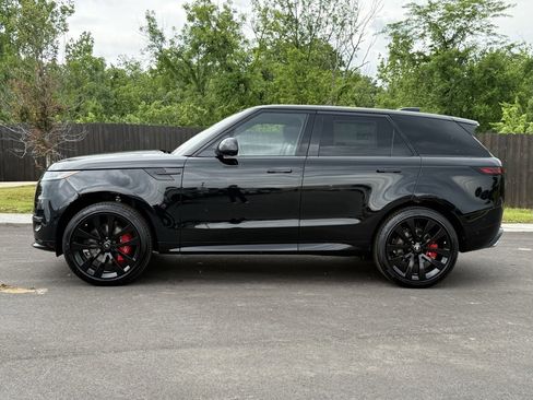 New 2025 Land Rover Range Rover Sport Dynamic SE image 2