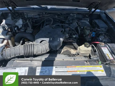 Used 2001 Ford Explorer Sport Trac 4x4 image 27