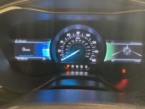 Used 2019 Ford Fusion SE FWD image 23
