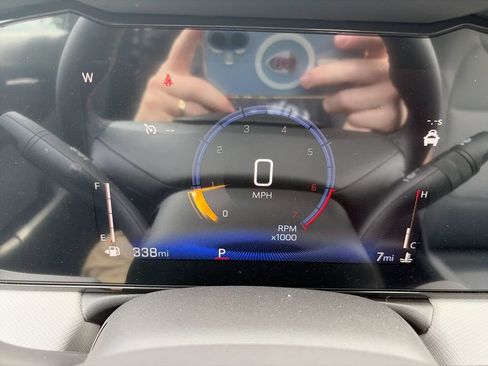 New 2026 Chevrolet TrailBlazer LT w/ LT Cold Weather Package FWD image 24