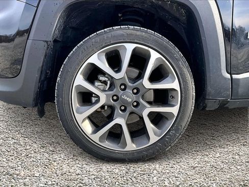 Used 2022 Jeep Renegade Limited w/ Sun, Sound & Wheels Group image 9