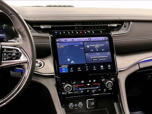 Used 2023 Jeep Grand Cherokee Overland w/ Advanced Protech Group III image 6