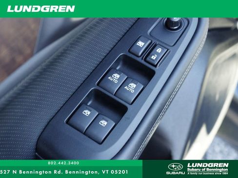 Used 2017 Subaru Outback 2.5i Limited image 12