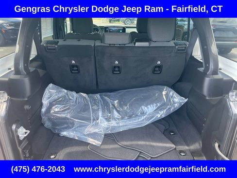 Certified 2025 Jeep Wrangler Unlimited Sahara AWD/4WD image 28
