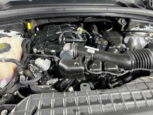Used 2023 Jeep Grand Cherokee Limited AWD/4WD image 29