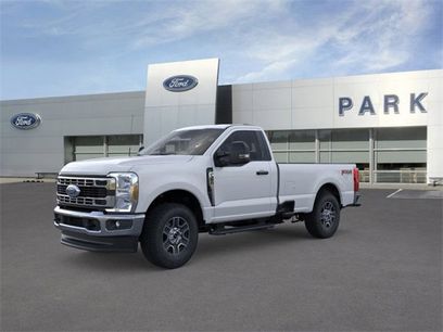New 2025 Ford F350 XLT w/ FX4 Off-Road Package
