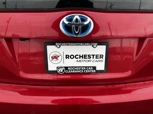 Used 2014 Toyota Prius Three image 40