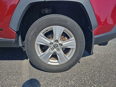 Used 2021 Toyota RAV4 XLE image 42