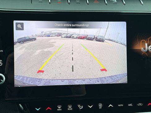 New 2026 Jeep Grand Cherokee L 4WD image 18
