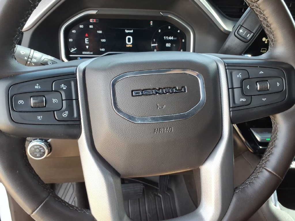 Used 2024 GMC Sierra 2500 Denali w/ Denali Reserve Package AWD/4WD image 26