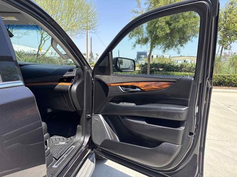 Used 2015 Cadillac Escalade ESV Premium AWD/4WD image 21