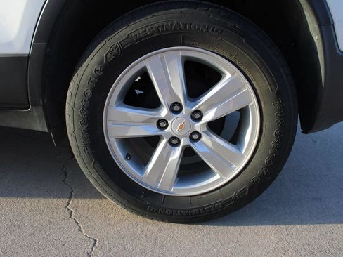 Used 2020 Chevrolet Trax LT w/ LT Convenience Package FWD image 8