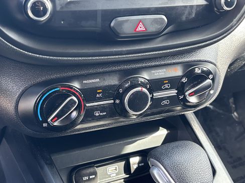 Used 2020 Kia Soul S FWD image 16