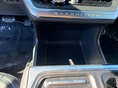 New 2025 Ford Expedition Platinum w/ Stealth Performance Package image 47