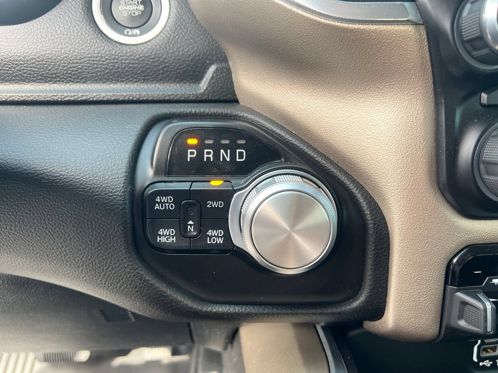 Used 2022 RAM 1500 Laramie AWD/4WD image 28