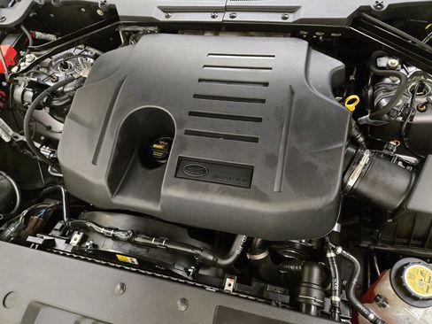 Used 2020 Land Rover Defender 110 First Edition image 30