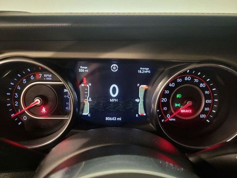 Used 2018 Jeep Wrangler Unlimited Rubicon image 11