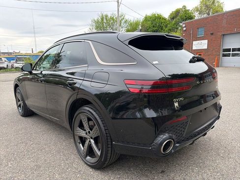Used 2023 Genesis GV70 3.5T Sport w/ Sport Prestige Package AWD/4WD image 3