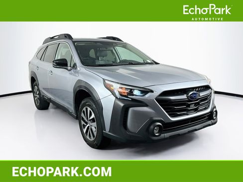 Used 2024 Subaru Outback Premium AWD/4WD image 1