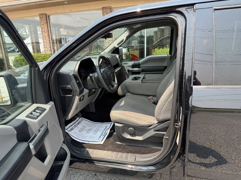 Used 2018 Ford F150 XLT AWD/4WD image 11