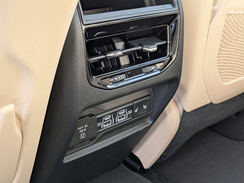 New 2025 Jeep Grand Cherokee Limited image 27