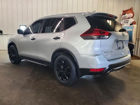 Used 2018 Nissan Rogue S AWD/4WD image 4