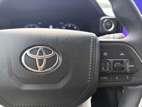 New 2026 Toyota 4Runner Limited AWD/4WD image 28