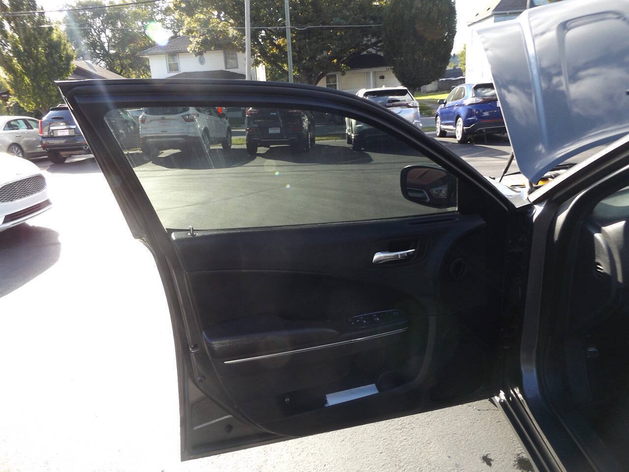 Used 2014 Dodge Charger SE AWD/4WD image 18