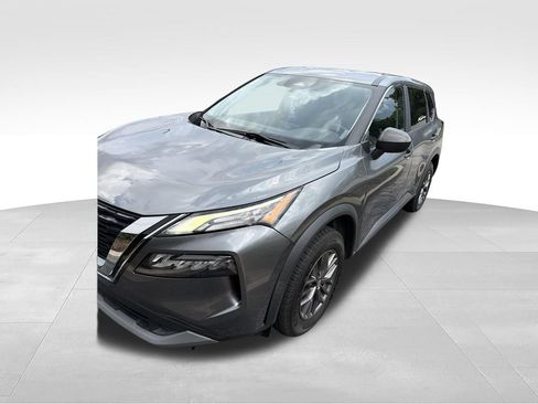 Used 2023 Nissan Rogue S AWD/4WD image 3