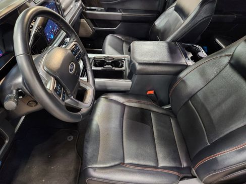 Used 2024 Ford F250 Lariat w/ Sport Appearance Package AWD/4WD image 31
