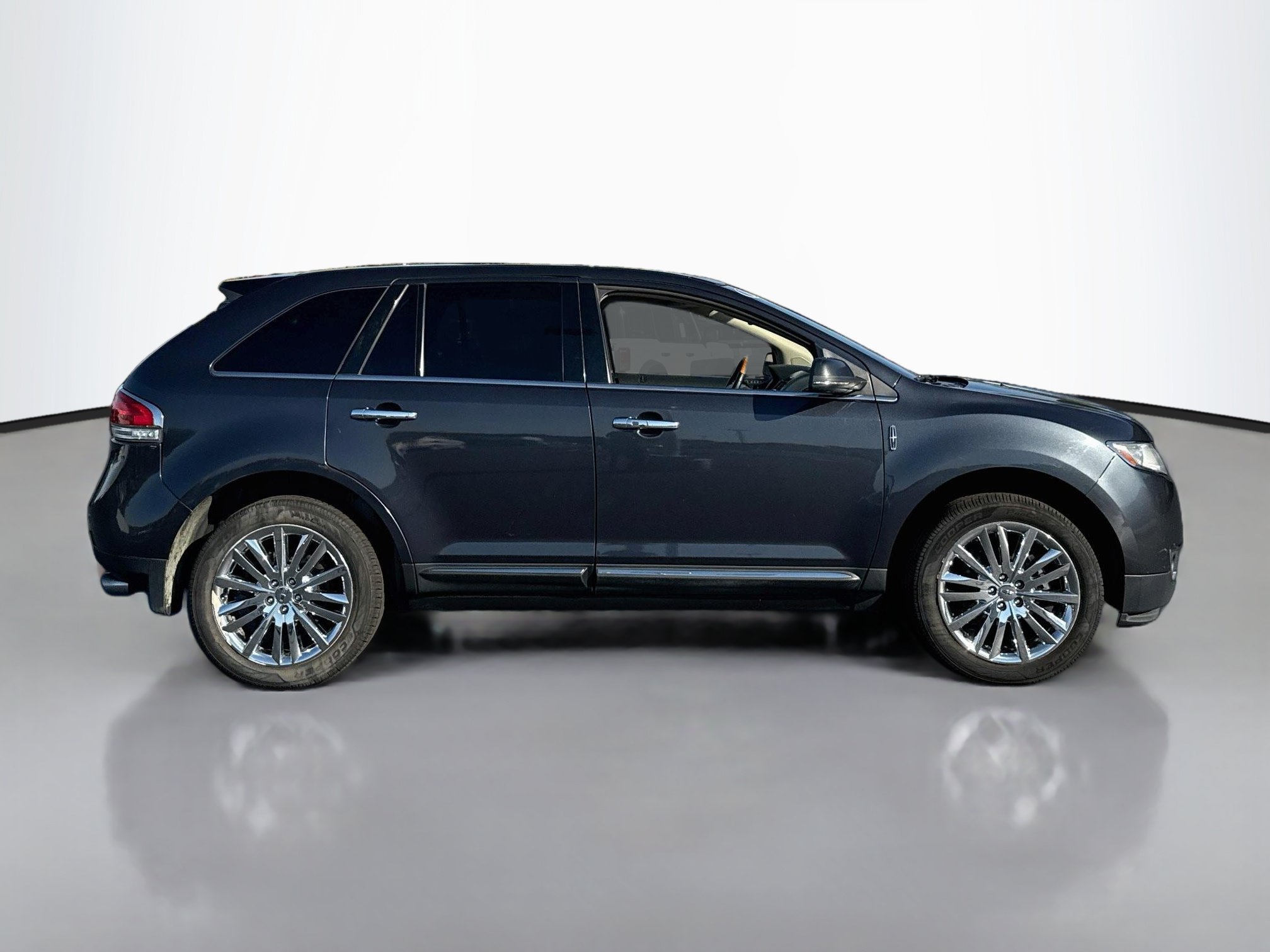 Used 2013 Lincoln MKX AWD image 8