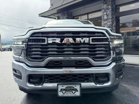 Used 2026 RAM 2500 Big Horn AWD/4WD image 5