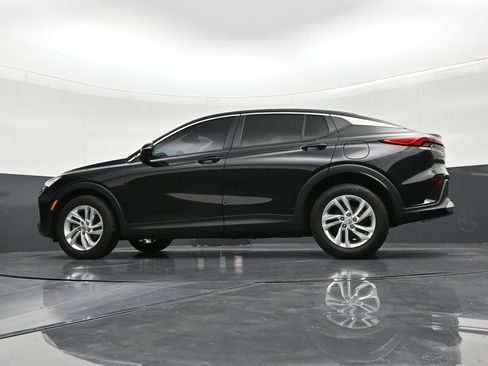 Used 2025 Buick Envista Preferred w/ Convenience II Package FWD image 21