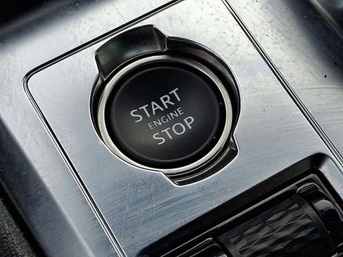 Used 2024 Jaguar F-PACE R-Dynamic S image 28