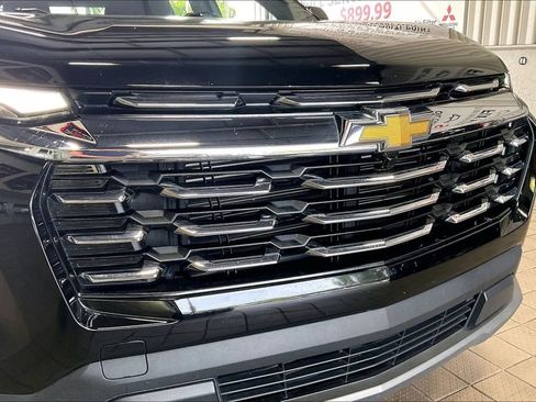 Used 2025 Chevrolet Equinox LT AWD/4WD image 25