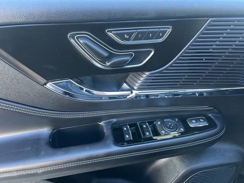 Used 2022 Lincoln Corsair Standard w/ Premium Package image 42