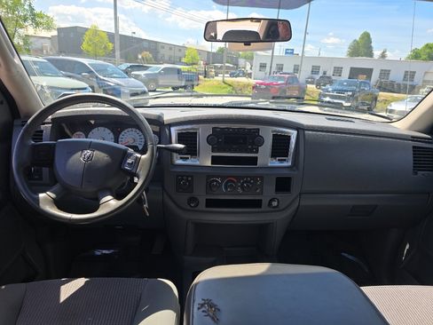Used 2007 Dodge Ram 2500 Truck SLT AWD/4WD image 14