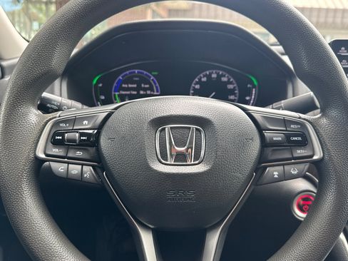 Used 2020 Honda Accord EX image 19