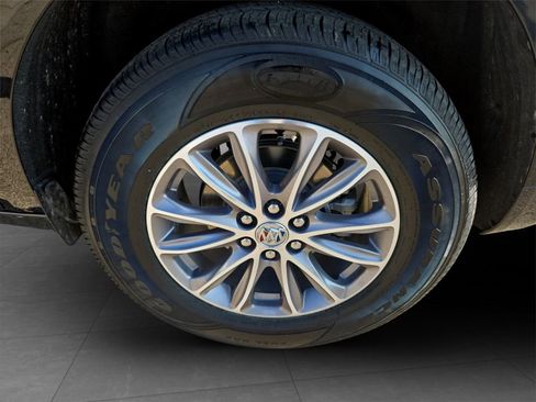 Used 2024 Buick Enclave Premium image 35