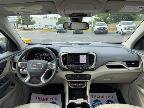 Used 2024 GMC Terrain Denali w/ Denali Premium Package AWD/4WD image 25