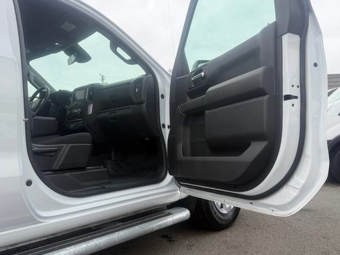 Used 2025 Chevrolet Silverado 1500 W/T image 75