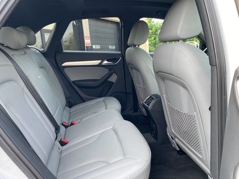 Used 2018 Audi Q3 2.0T Premium Plus w/ Premium Plus Package AWD/4WD image 28